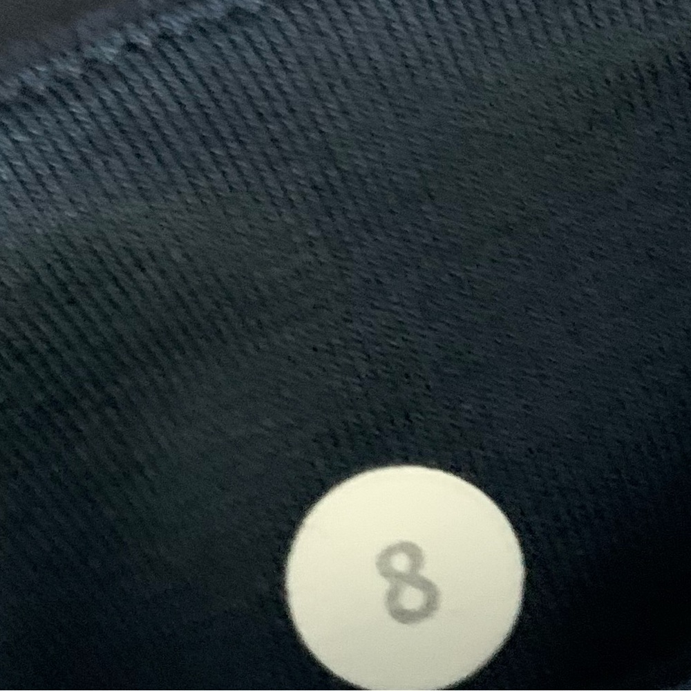 Lululemon Yoga Ruched Crop - Picture 3 of 4